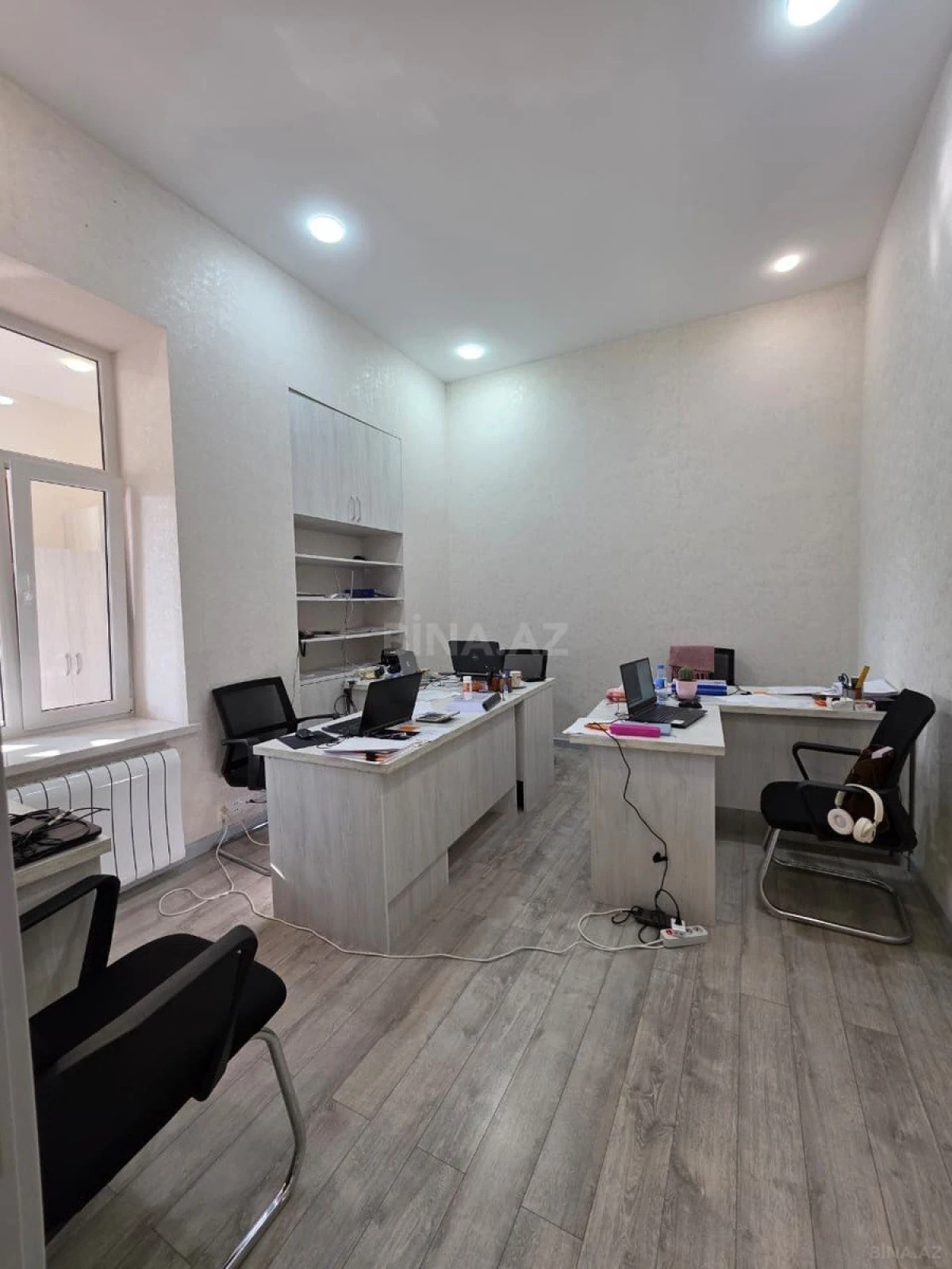 Satılır 3 otaqlı ofis 100 m²