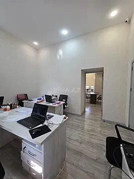 Satılır 3 otaqlı ofis 100 m²