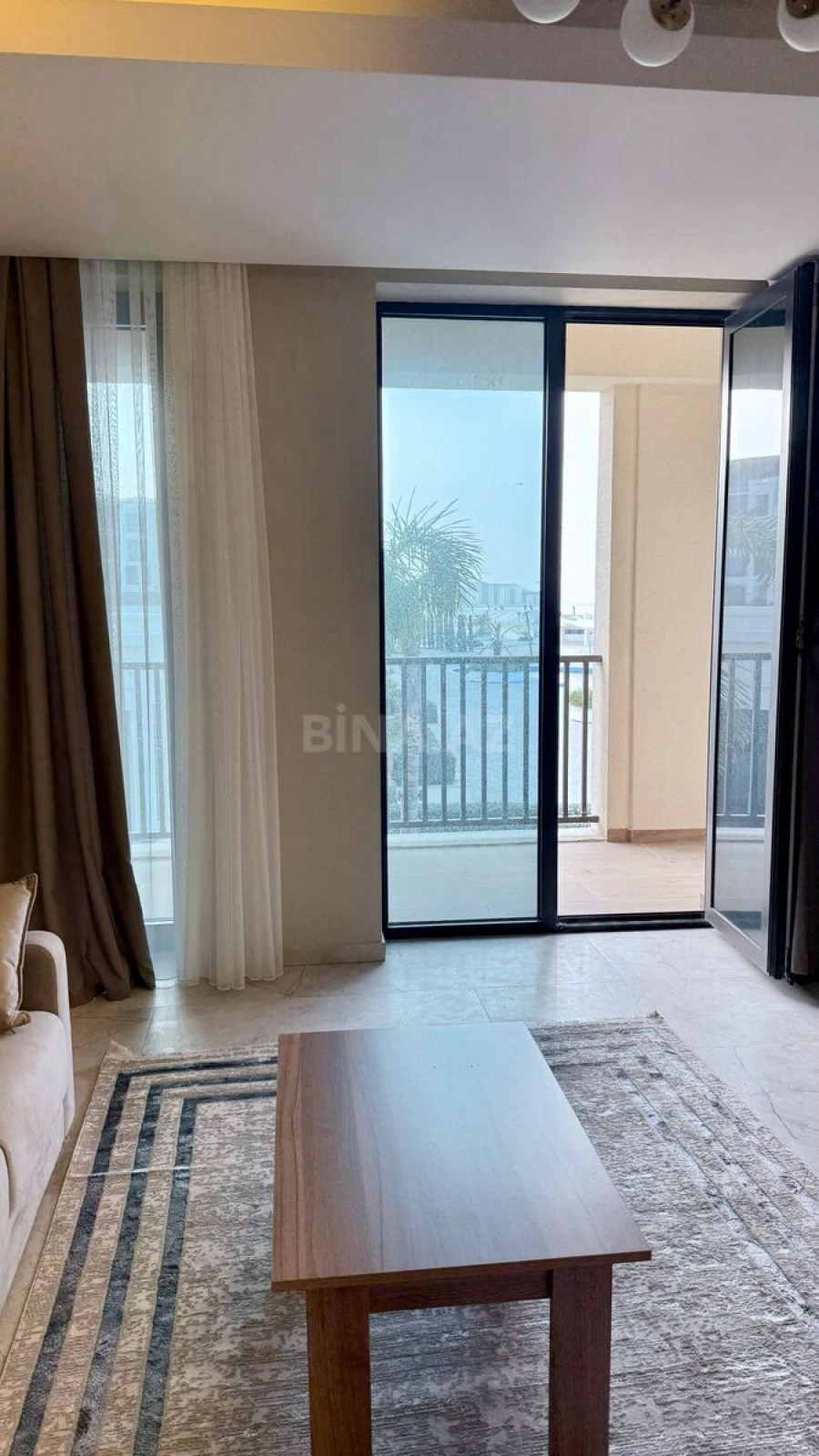 Satılır 2 otaqlı mənzil 92.5 m²