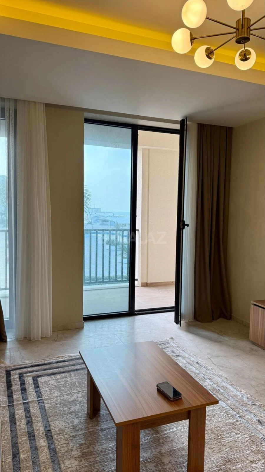 Satılır 2 otaqlı mənzil 92.5 m²