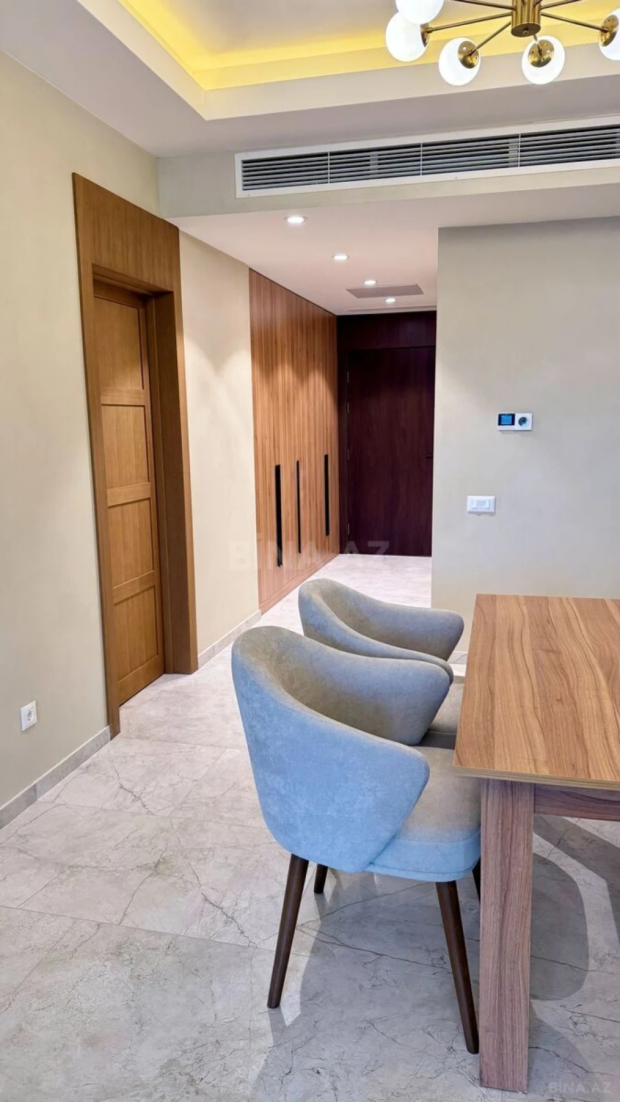 Satılır 2 otaqlı mənzil 92.5 m²