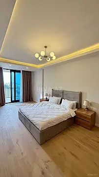 Satılır 2 otaqlı mənzil 92.5 m²
