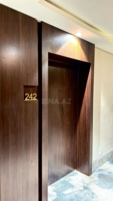 Satılır 2 otaqlı mənzil 92.5 m²