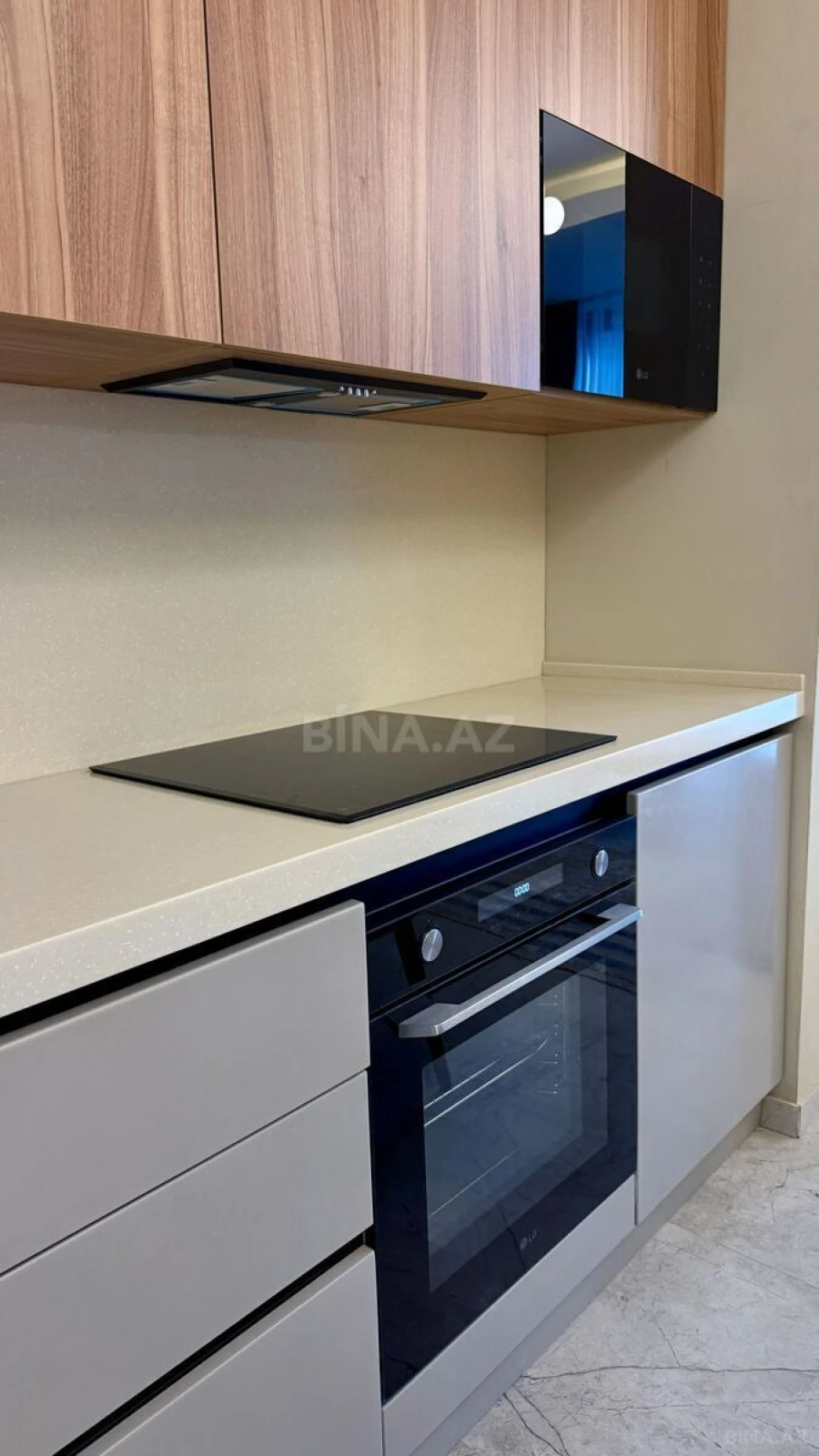 Satılır 2 otaqlı mənzil 92.5 m²