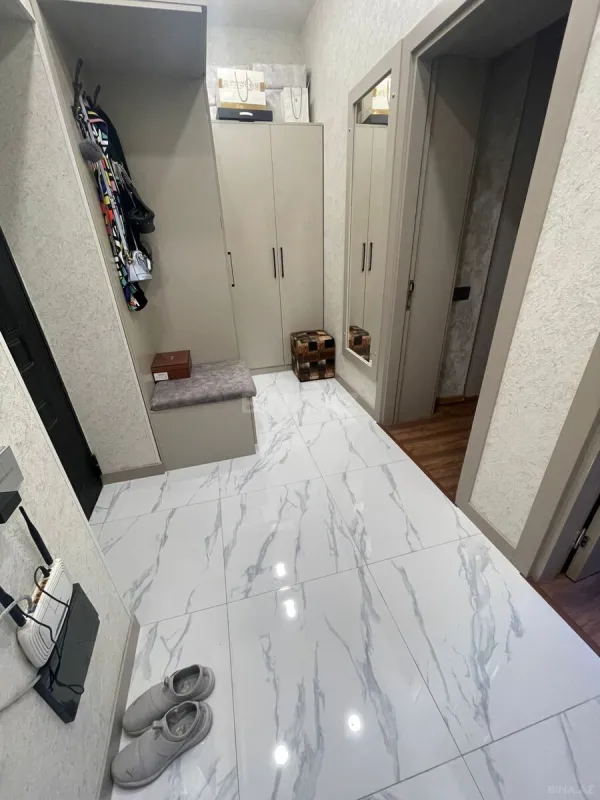 Satılır 2 otaqlı mənzil 55 m²