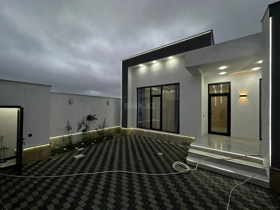 Satılır 4 otaqlı həyət evi 155 m²