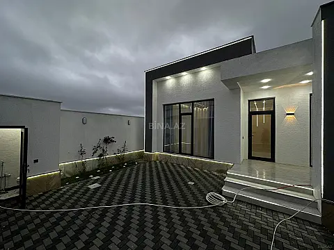 Satılır 4 otaqlı həyət evi 155 m²