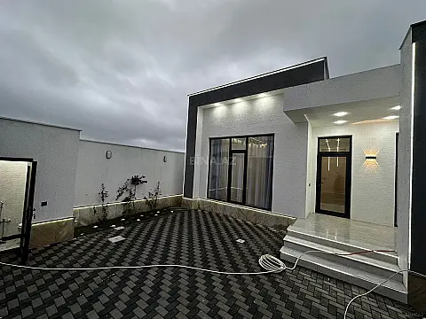 Satılır 4 otaqlı həyət evi 155 m²