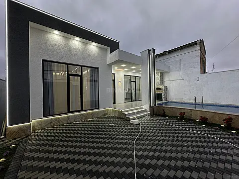 Satılır 4 otaqlı həyət evi 155 m²