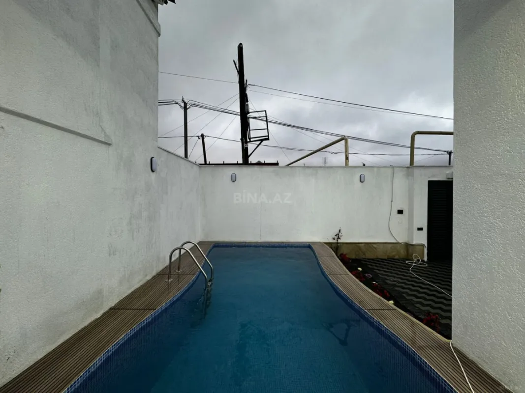 Satılır 4 otaqlı həyət evi 155 m²