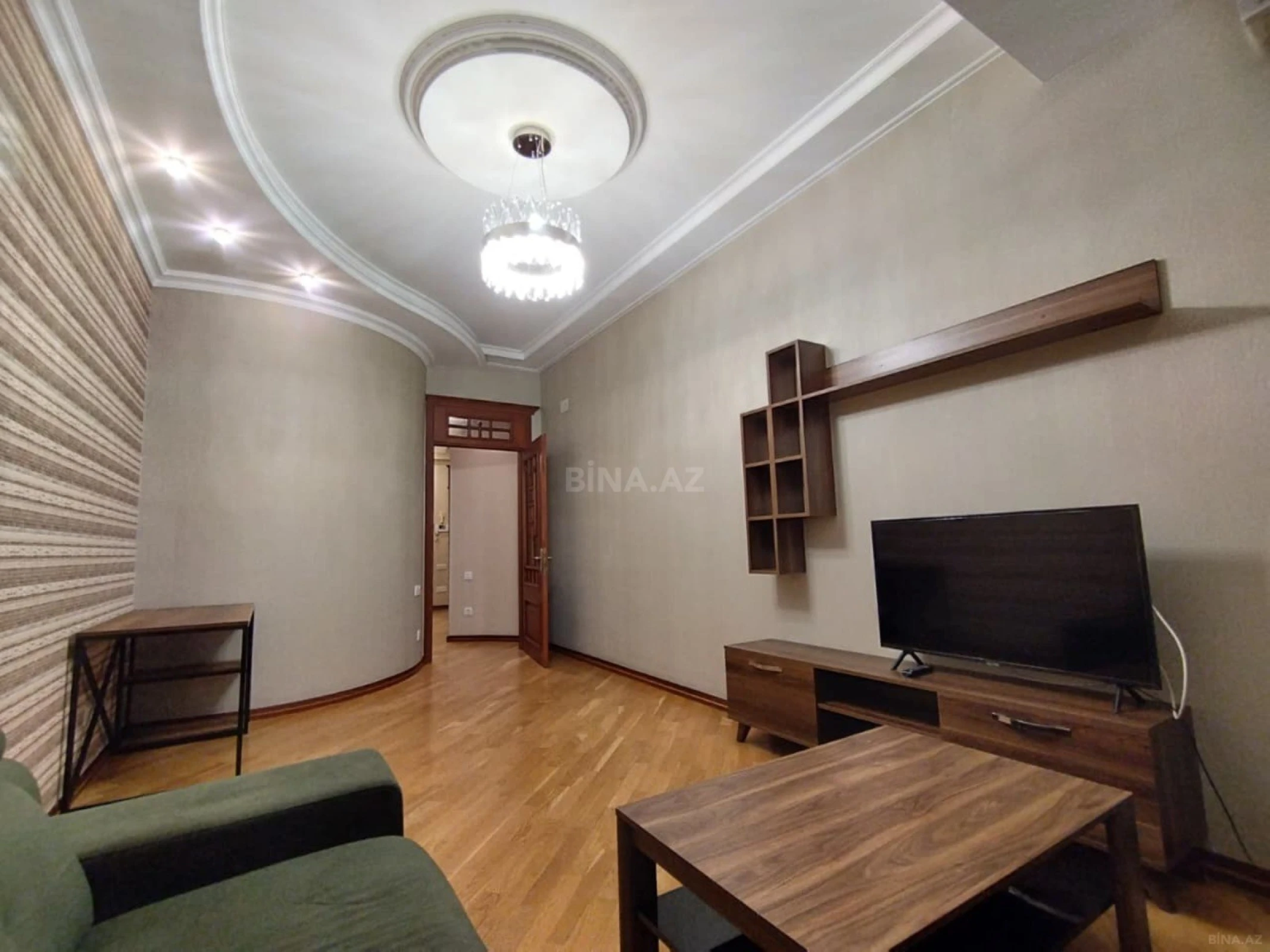 Satılır 3 otaqlı mənzil 142 m²