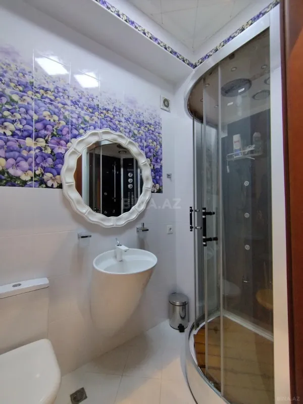 Satılır 3 otaqlı mənzil 142 m²