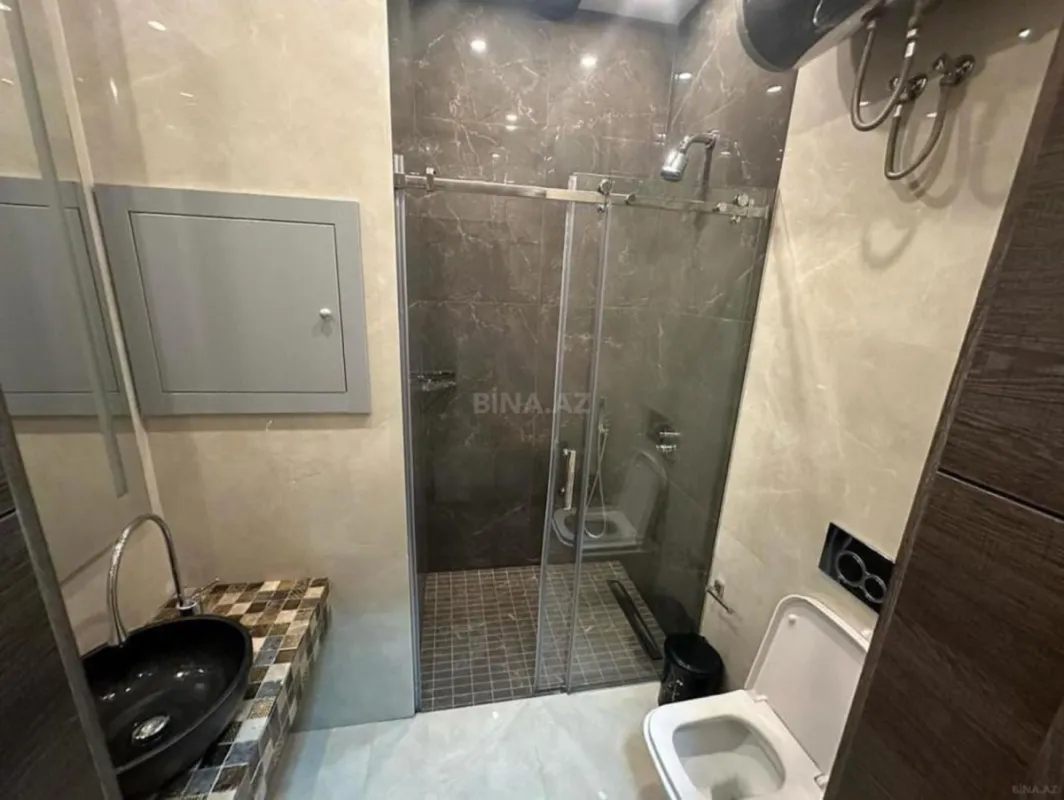 Kirayə verilir 2 otaqlı mənzil 65 m²