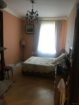 Satılır 3 otaqlı mənzil 70 m²