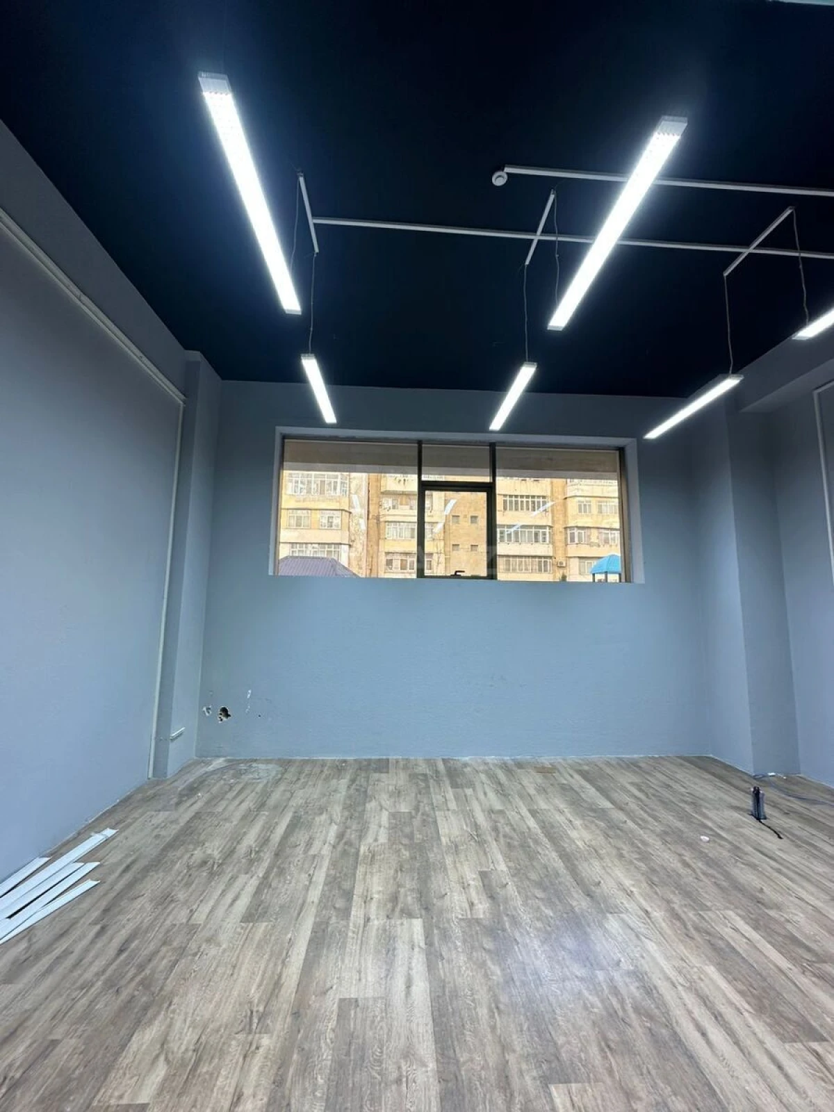 Kirayə verilir obyekt 175 m²