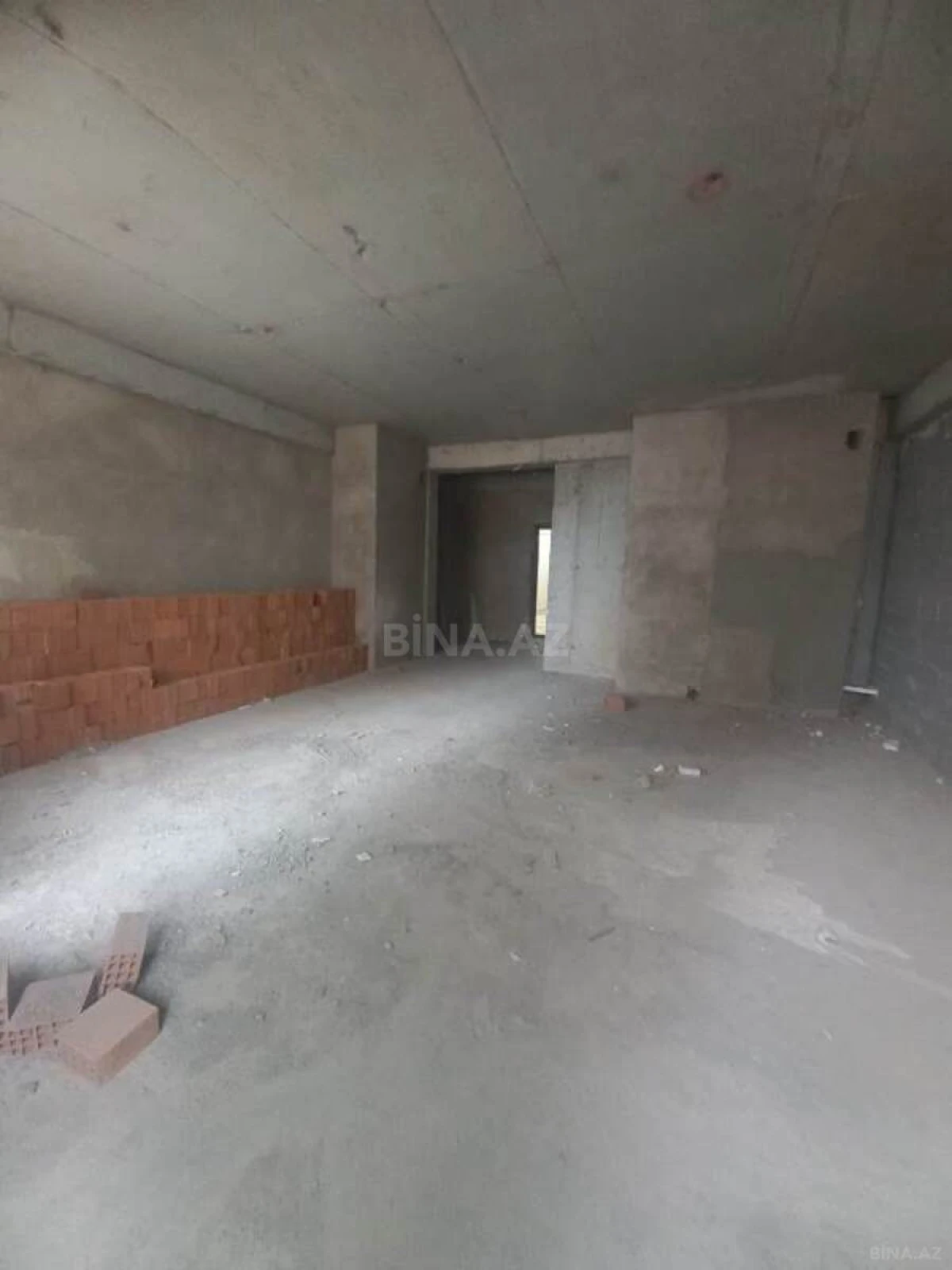 Satılır 2 otaqlı mənzil 75 m²