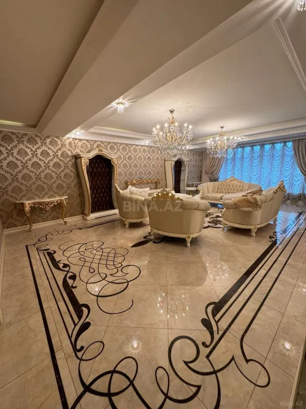 Satılır 4 otaqlı mənzil 350 m²