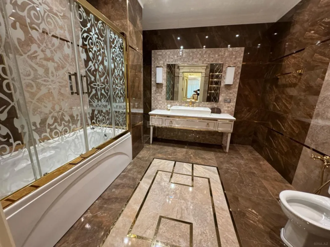 Satılır 4 otaqlı mənzil 350 m²