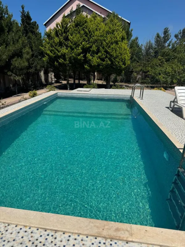 Satılır 5 otaqlı həyət evi 100 m²