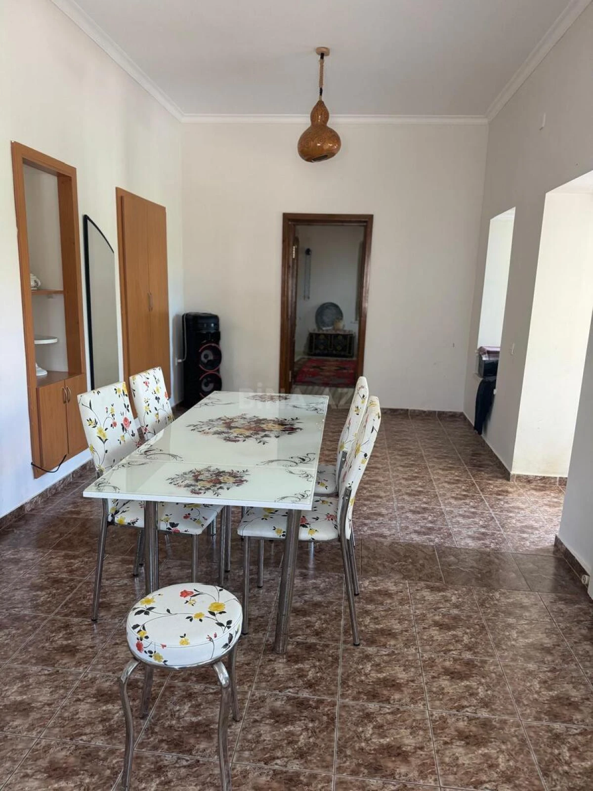 Satılır 5 otaqlı həyət evi 100 m²