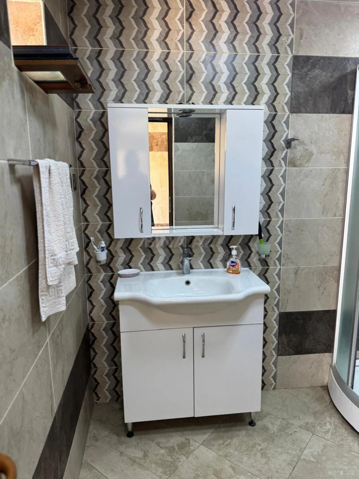 Satılır 5 otaqlı həyət evi 100 m²