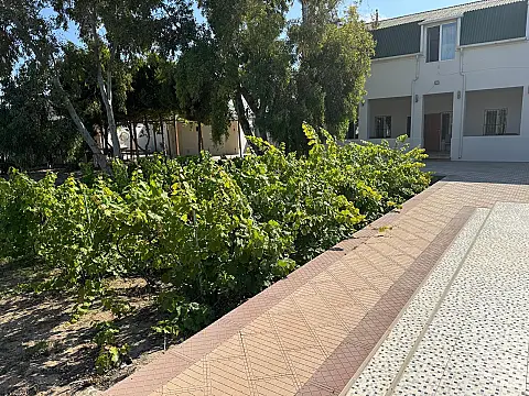 Satılır 5 otaqlı həyət evi 100 m²