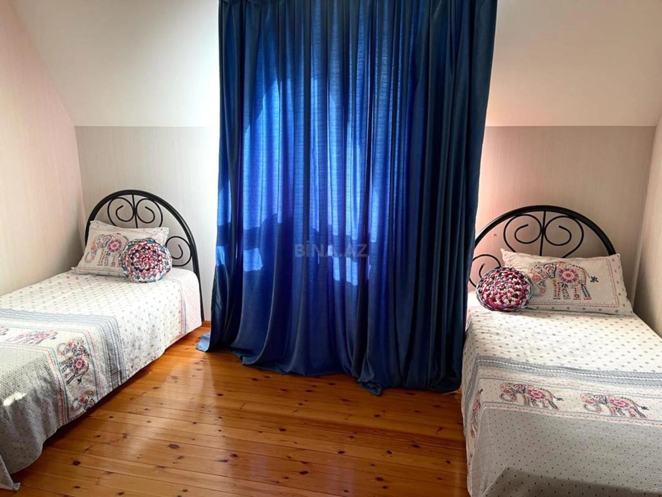 Satılır 5 otaqlı həyət evi 100 m²