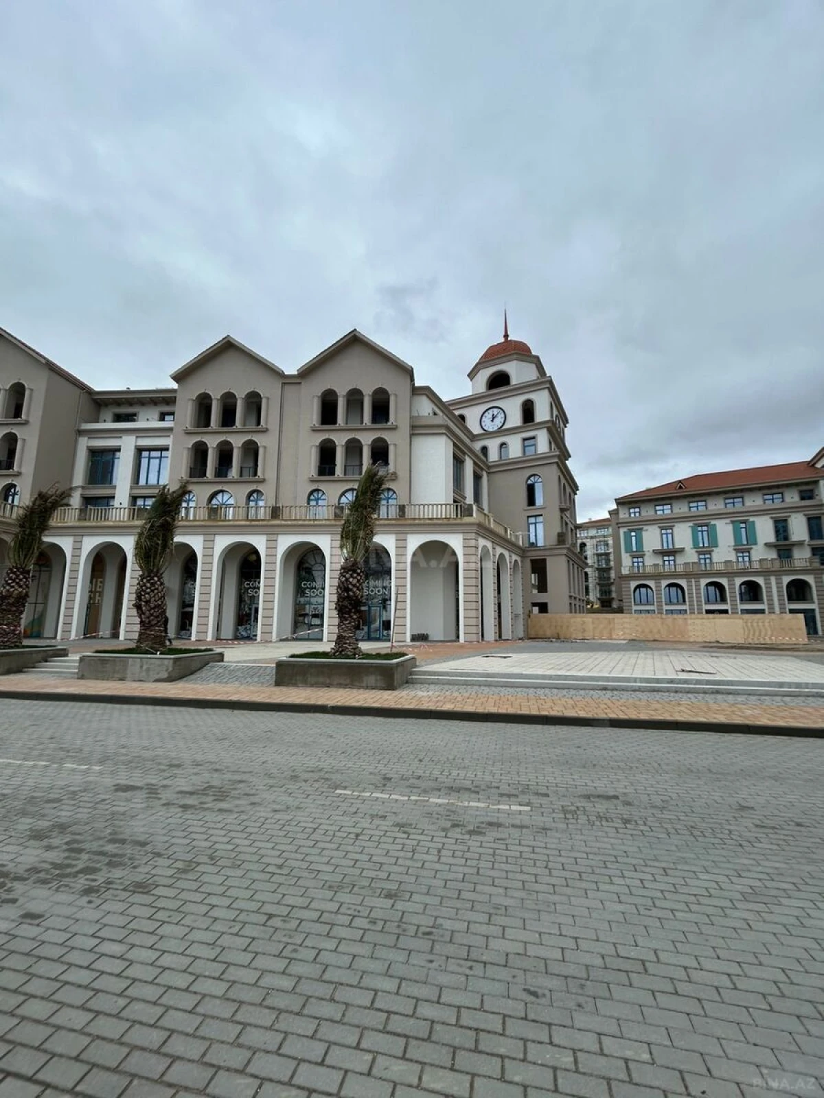 Satılır 2 otaqlı mənzil 86 m²