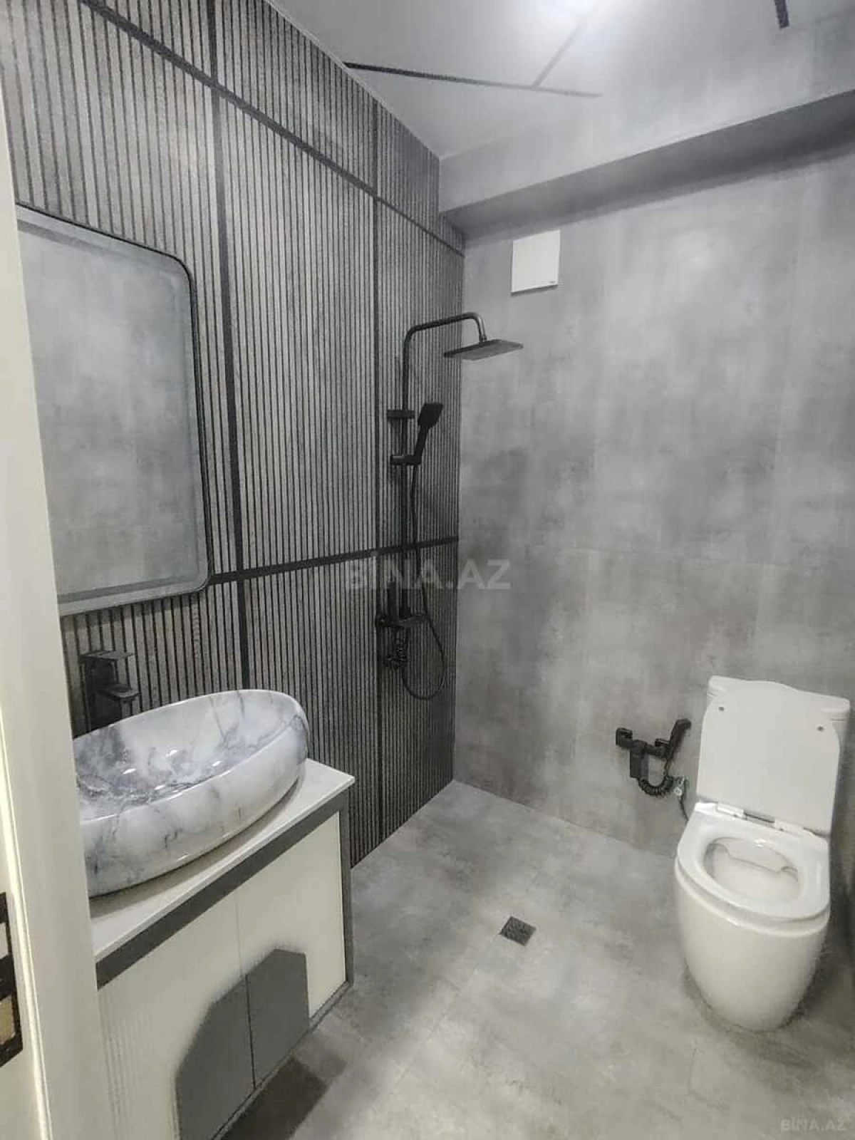Satılır 2 otaqlı mənzil 60 m²