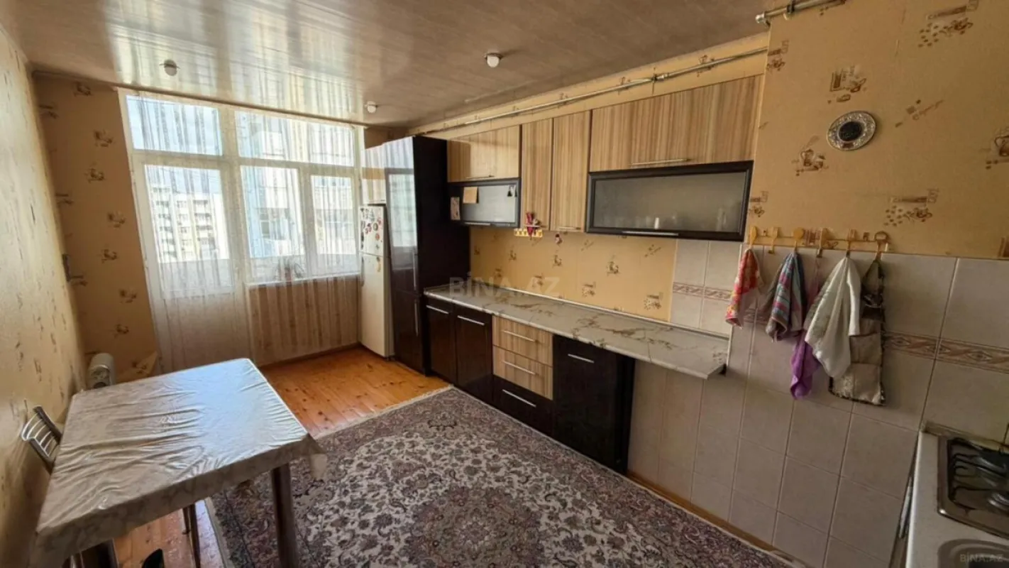 Satılır 2 otaqlı mənzil 85 m²
