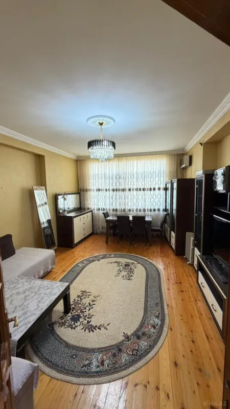 Satılır 2 otaqlı mənzil 85 m²