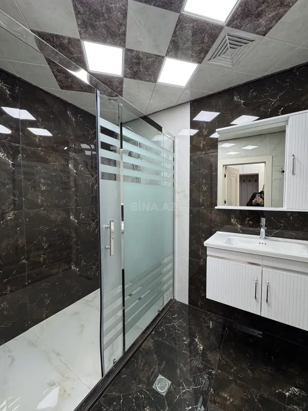 Satılır 3 otaqlı mənzil 98 m²