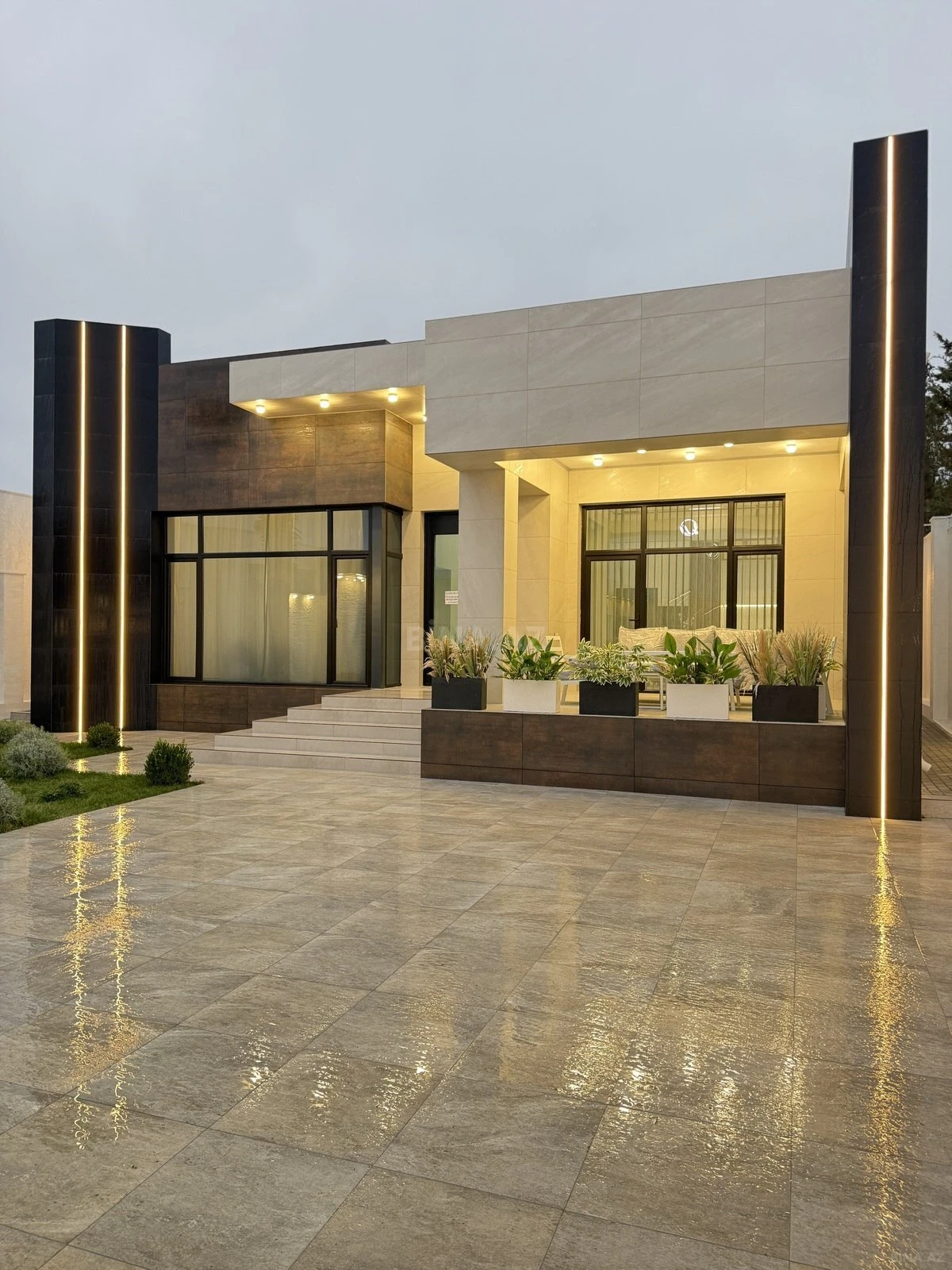 Satılır 5 otaqlı həyət evi 230 m²