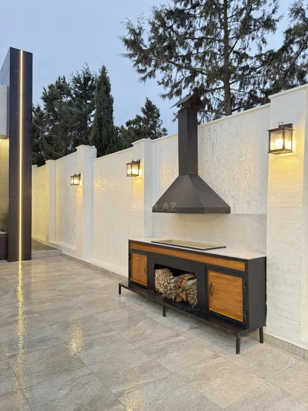 Satılır 5 otaqlı həyət evi 230 m²