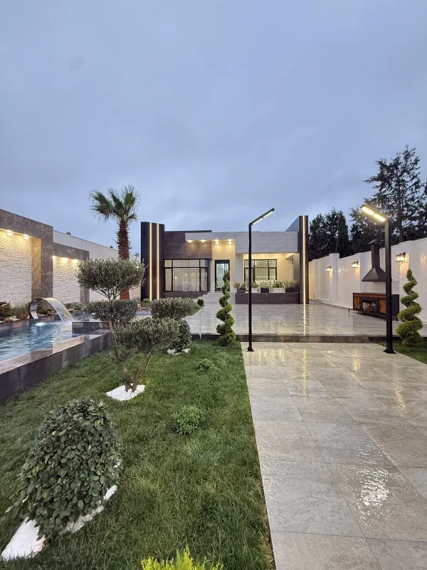 Satılır 5 otaqlı həyət evi 230 m²