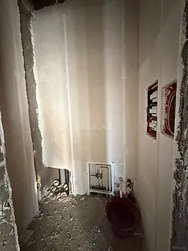 Satılır 4 otaqlı mənzil 200 m²