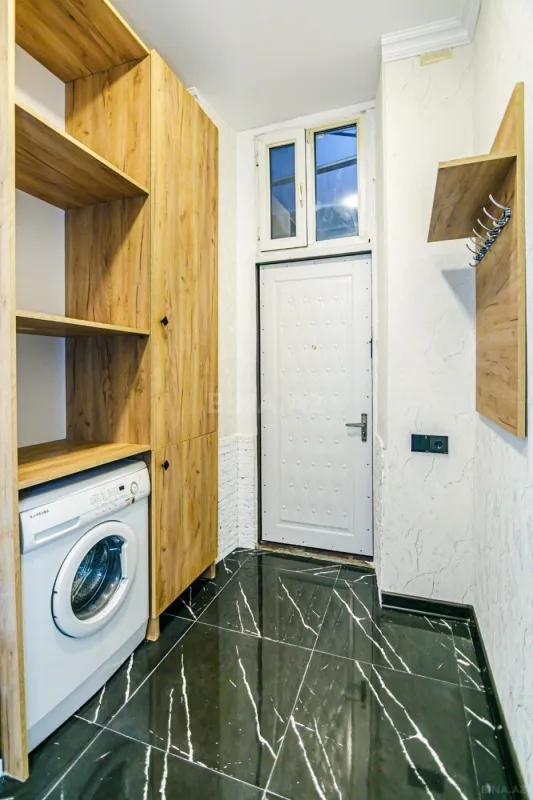 Kirayə verilir 1 otaqlı mənzil 42 m²