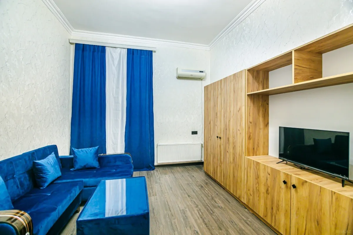 Kirayə verilir 1 otaqlı mənzil 42 m²