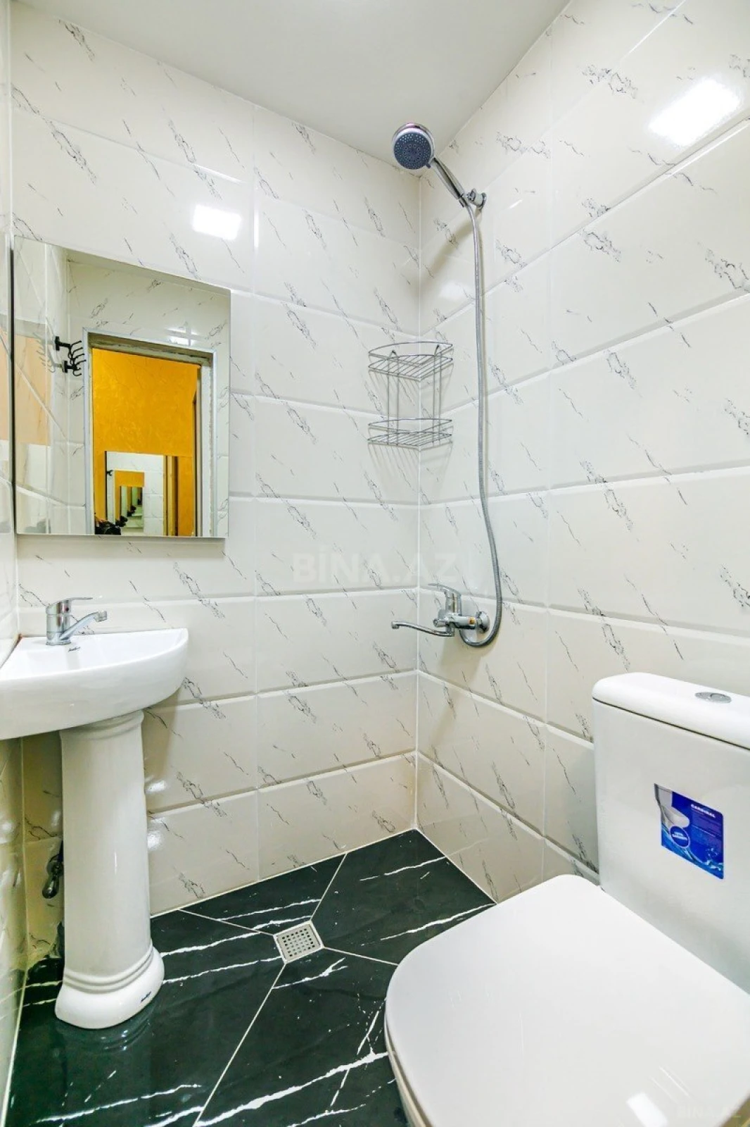 Kirayə verilir 1 otaqlı mənzil 42 m²