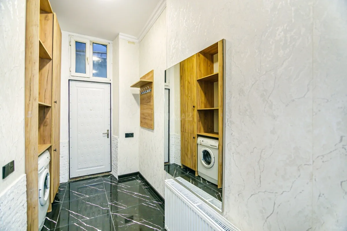 Kirayə verilir 1 otaqlı mənzil 42 m²