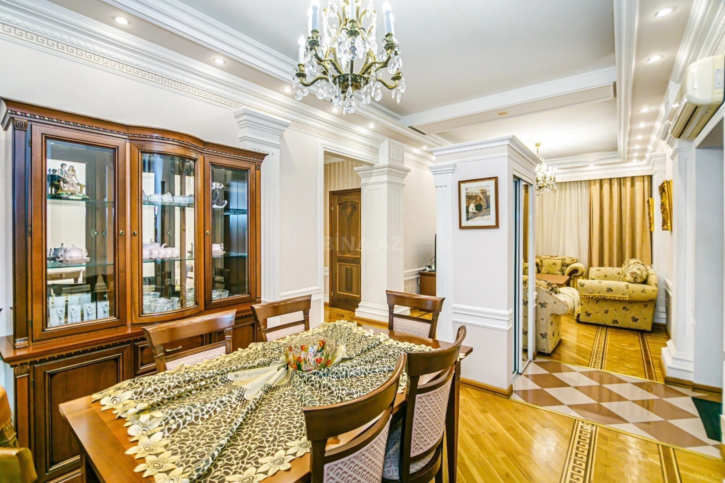 Kirayə verilir 2 otaqlı mənzil 70 m²