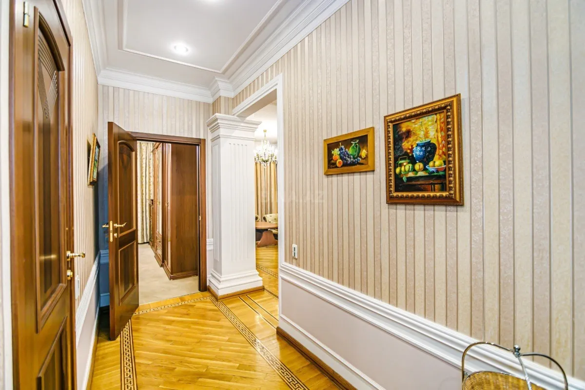 Kirayə verilir 2 otaqlı mənzil 70 m²