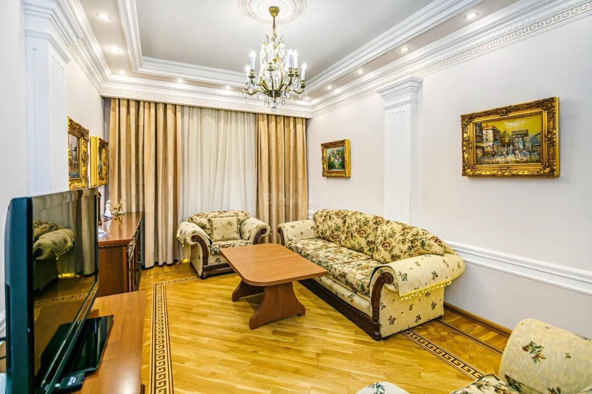 Kirayə verilir 2 otaqlı mənzil 70 m²