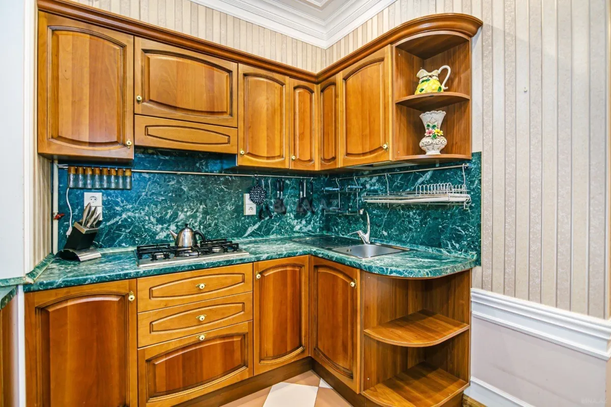 Kirayə verilir 2 otaqlı mənzil 70 m²