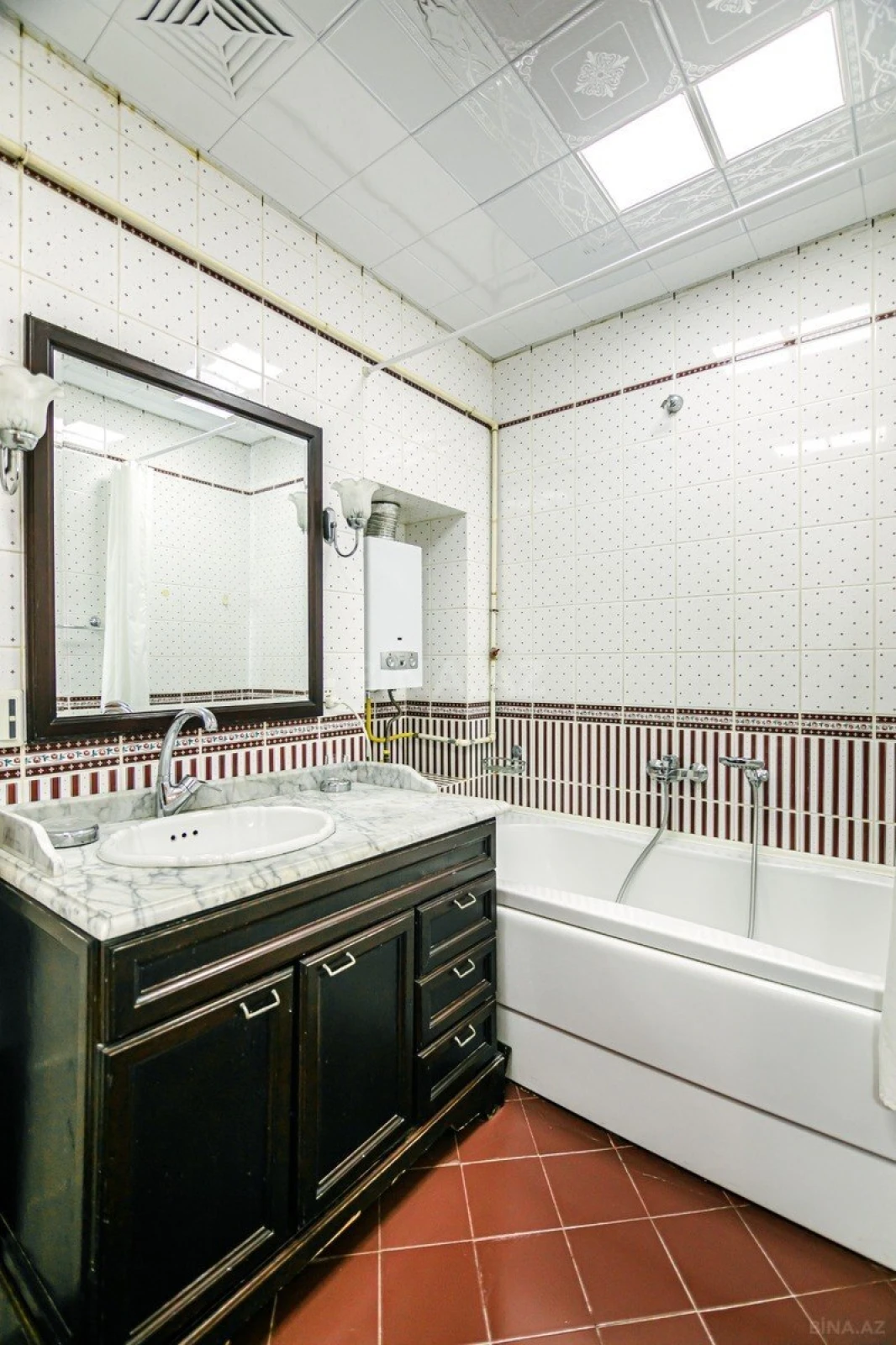 Kirayə verilir 2 otaqlı mənzil 70 m²