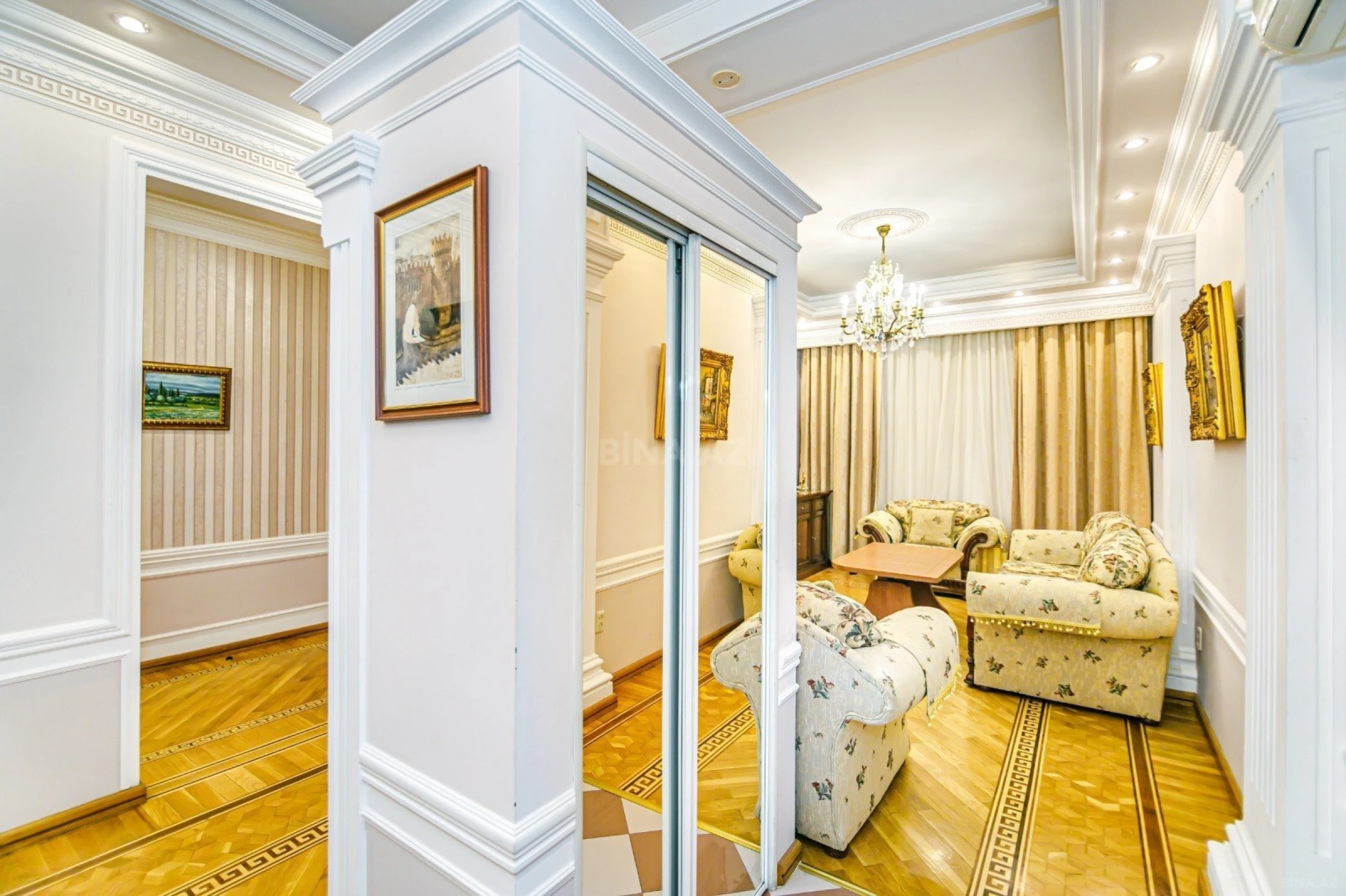 Kirayə verilir 2 otaqlı mənzil 70 m²
