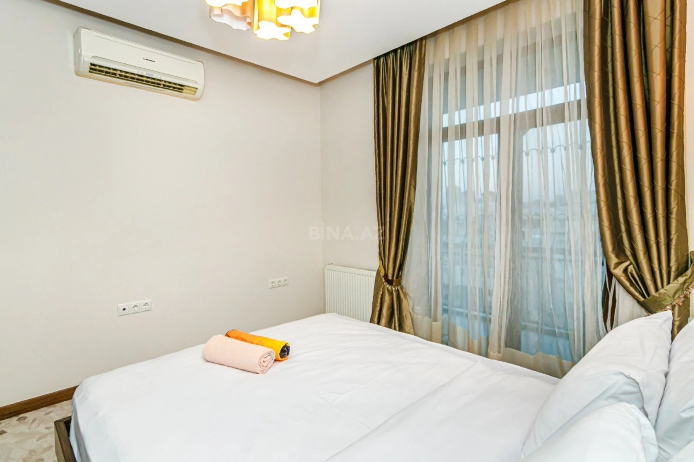 Kirayə verilir 3 otaqlı mənzil 101 m²