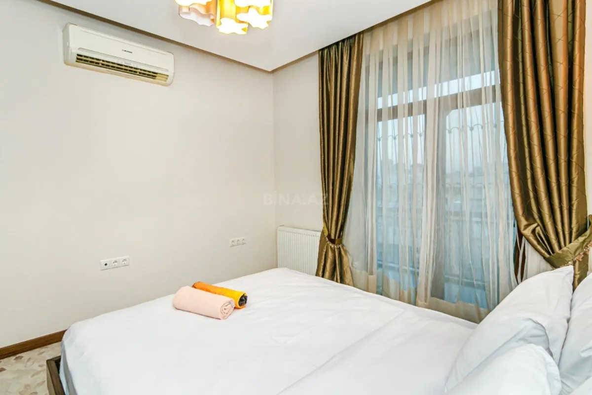 Kirayə verilir 3 otaqlı mənzil 101 m²