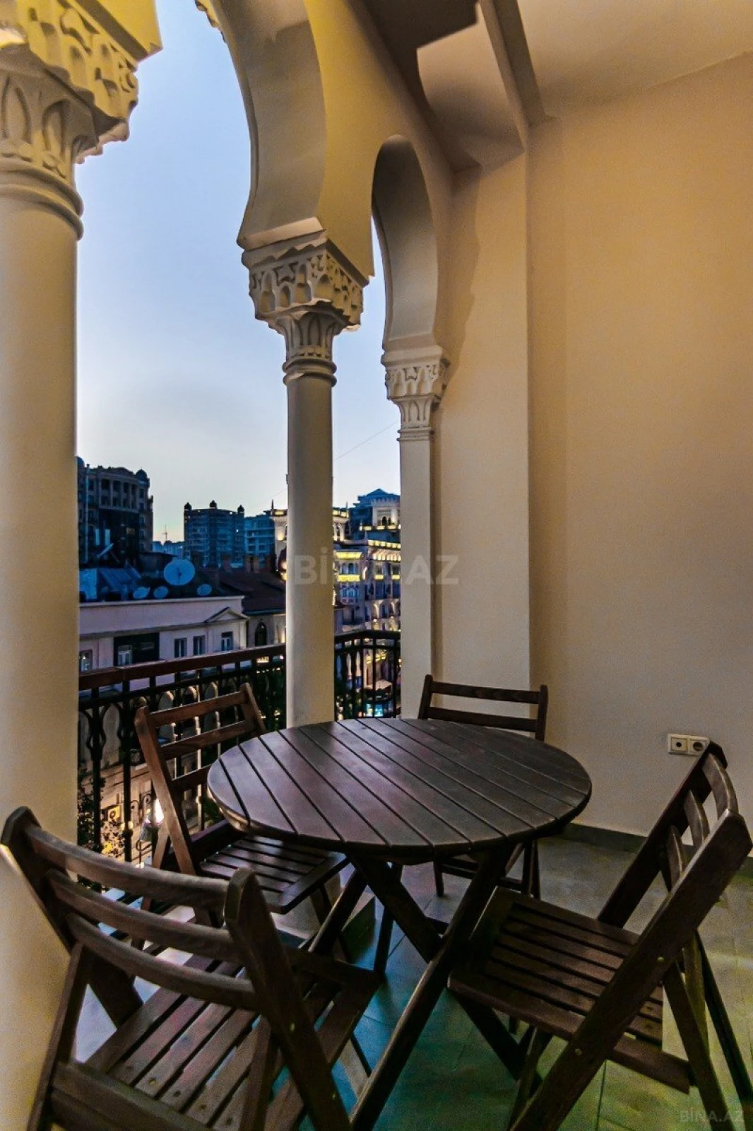 Kirayə verilir 3 otaqlı mənzil 101 m²