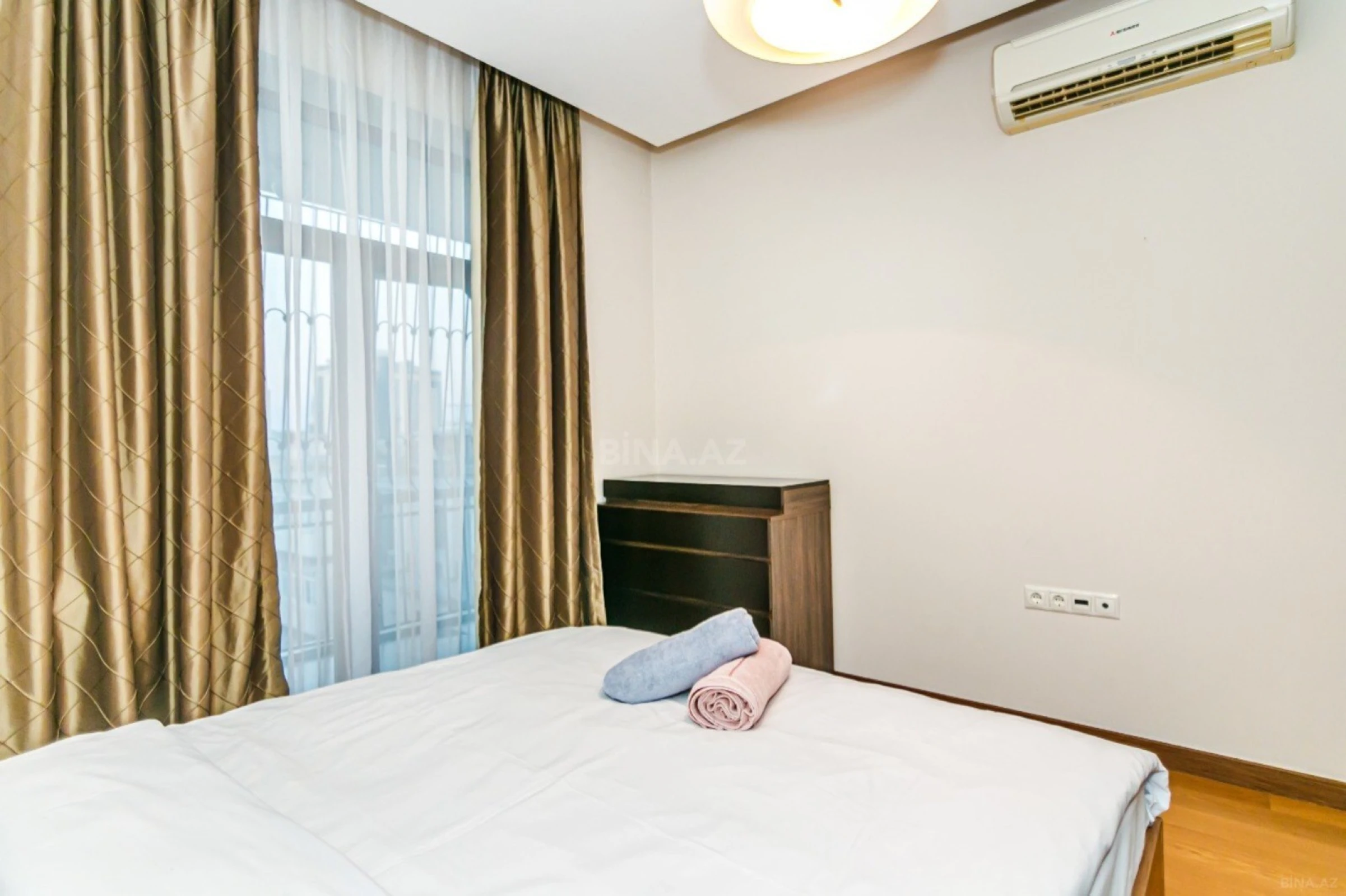 Kirayə verilir 3 otaqlı mənzil 101 m²